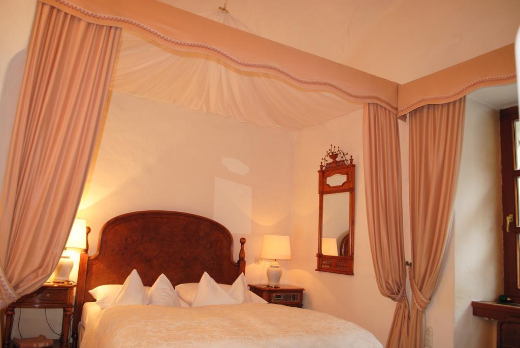 Schlosshotel Obermayerhofen Sebersdorf Kamer foto