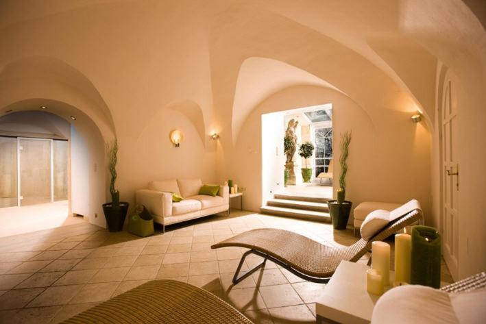 Schlosshotel Obermayerhofen Sebersdorf Buitenkant foto