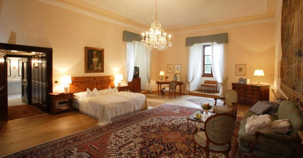Schlosshotel Obermayerhofen Sebersdorf Kamer foto