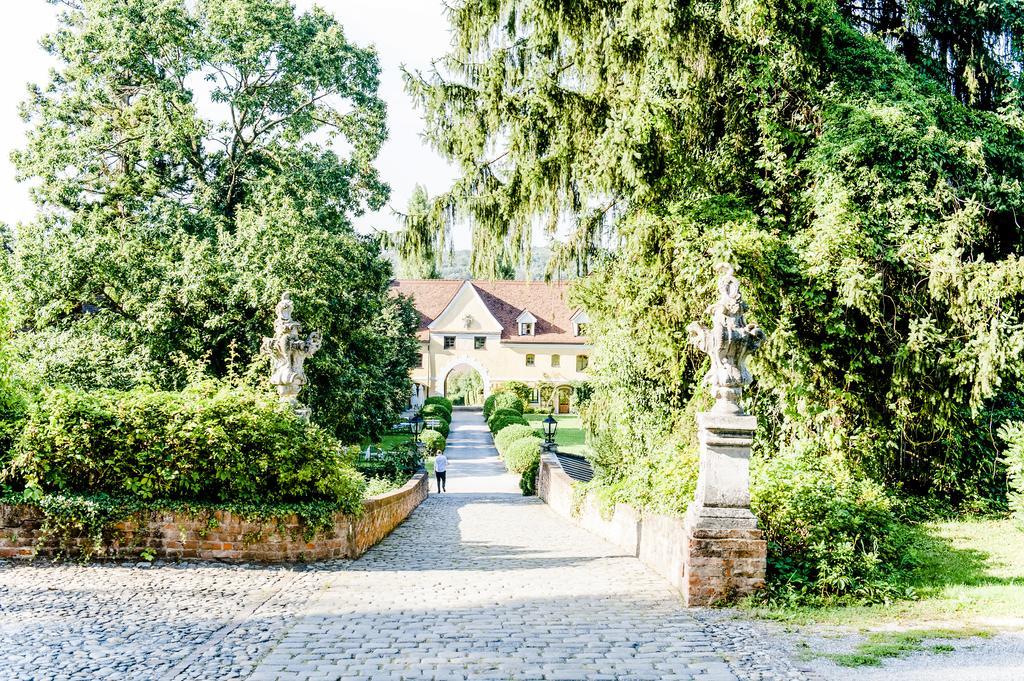 Schlosshotel Obermayerhofen Sebersdorf Buitenkant foto