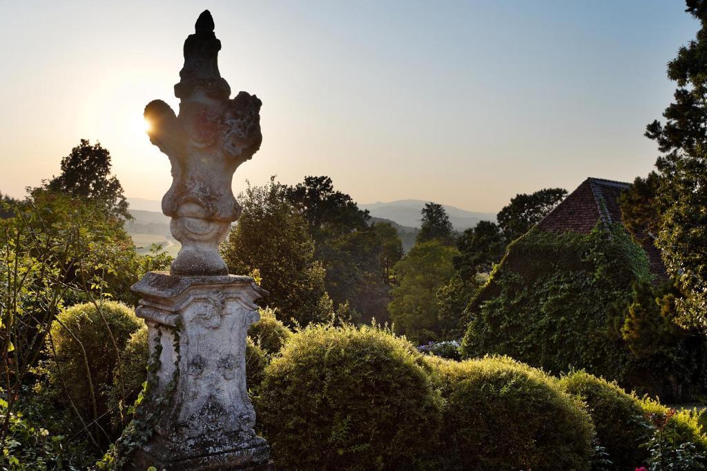 Schlosshotel Obermayerhofen Sebersdorf Buitenkant foto