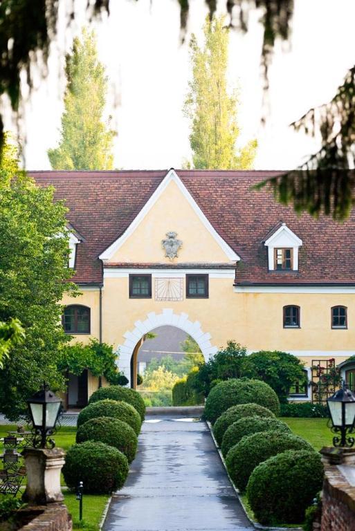 Schlosshotel Obermayerhofen Sebersdorf Buitenkant foto